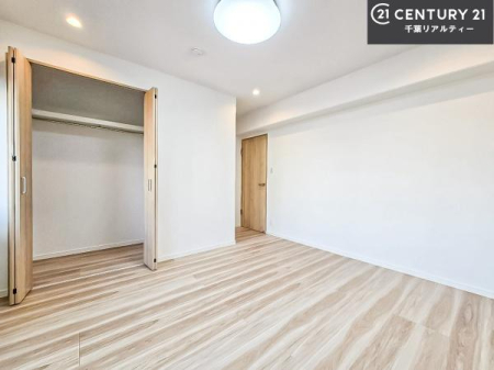 ���r���O�ȊO�̋��� ���邭���ʂ��̗ǂ������ł��B�u�V���v���v�Ƀf�U�C�����ꂽ�����B���R�x�������̂ŉƋ�⃌�C�A�E�g�ł��D�݂̋�Ԃ�n��グ���܂��B�����x�A���n�ɂĂ��m�F���������B