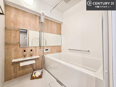 ���� �������������l�̕��͋C�̃o�X���[���́A�����o�Ă��ăo�X�^�C�����[���I
���d���撣���Ă��邲�J���ɂ��D�݂̓����̓����܂����āA�y����ł݂Ă͂������ł��傤���H