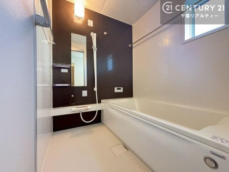 ���� �������������l�̕��͋C�̃o�X���[���́A�V�b�N�ȃf�U�C���Ńo�X�^�C�����[���I
���d���撣���Ă��邲�J���ɂ��D�݂̓����̓����܂����āA�y����ł݂Ă͂������ł��傤���H