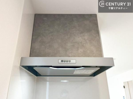 �L�b�`�� ���C��t���̃L�b�`���Ȃ̂ň��S���ăK�X���g�p�ł��܂��I
���ȏL�����ǂ��o���Ă���ĉq���I�ȃL�b�`�����ۂĂ܂��ˁI
