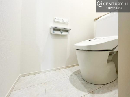 �g�C�� �������֍��ɂ��A�~��͕֍����g�����ł���̂ŗ₽���֍��ɍ��炸�ɍςފ������d�l�ł��I
