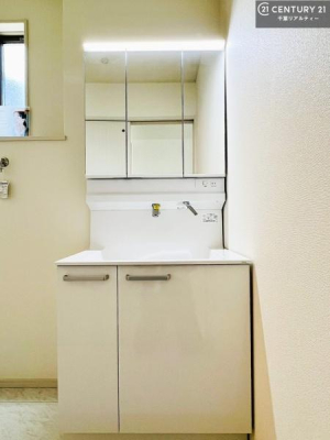 ���ʑ�E���ʏ� �����̂������ʏ��́A���ƕ�������₷���A���ł����K�ɂ��g�����������܂��B�O�ʋ��Ŏg�����肪�ǂ��A�������[�������Ă���܂��̂ŁA���p�i��X�L���P�A�p�i���������萮���ł��܂��B