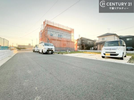 �O�ʓ��H�܂ތ��n�ʐ^ ���ӊ���A���q�l�̂���]�ɍ������������ꏏ�ɂ��ē���v���܂��B�Z��[���A�h�o�C�U�[�ɂ�邲���k������܂��B���Ђ͂��₢���킹�ɑ��Ή����܂��I���҂������܂���I