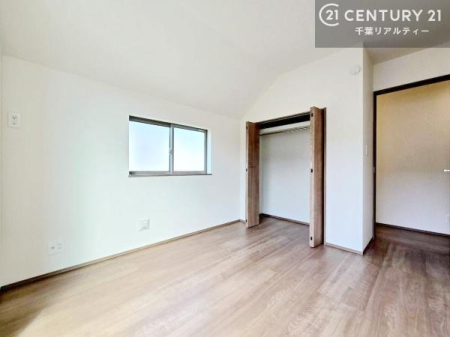 �m�� ���[�X�y�[�X�����Ă��܂��I�������X�b�L�����ڂ��鎖���ł��܂��ˁB
�Ƌ��I�΂Ȃ��V���v���ȃf�U�C���ׁ̈A�Ƌ��I�΂����C�ɓ���̋�ԍ�肪�ł������ł��ˁB