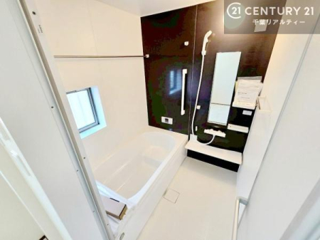 ���� �������������l�̕��͋C�̃o�X���[���́A�����o�Ă��ăo�X�^�C�����[���I
���d���撣���Ă��邲�J���ɂ��D�݂̍���̓����܂����āA�y����ł݂Ă͂������ł��傤���H