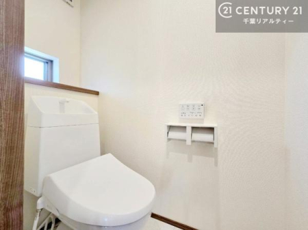 �g�C�� �������֍��ɂ��A�~��͕֍����g�����ł���̂ŗ₽���֍��ɍ��炸�ɍςފ������d�l�ł��I�V���v���ȃJ���[����Ƃ��Ă���̂ŁA������ꂪ���₷���ł��B