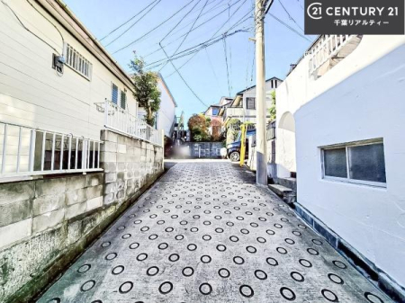 �O�ʓ��H�܂ތ��n�ʐ^ ���ӊ���A���q�l�̂���]�ɍ������������ꏏ�ɂ��ē���v���܂��B�Z��[���A�h�o�C�U�[�ɂ�邲���k������܂��B���Ђ͂��₢���킹�ɑ��Ή����܂��I���҂������܂���I