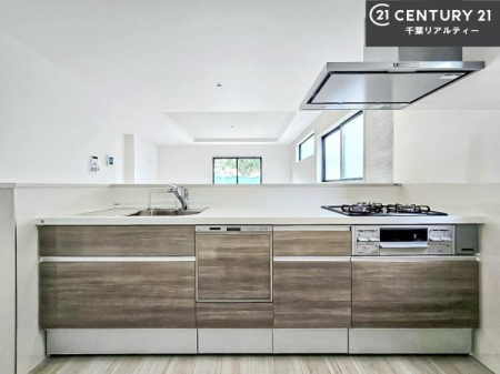 �L�b�`�� ���[�X�y�[�X���L�x�ŁA�����X�y�[�X���X�b�L���ƕЕt���Ђ�`�����p�ł��܂��I
���K�ɍ�Ƃ��ł��܂��I�����̗���������܂��I