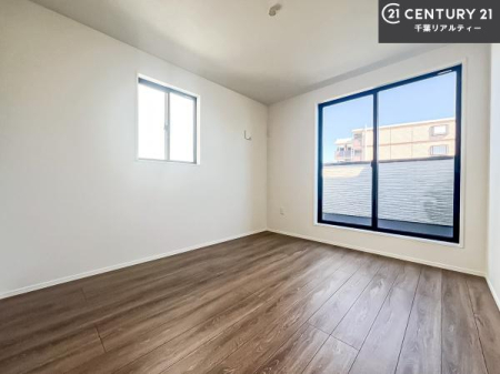 �m�� �o���R�j�[�ɖʂ��Ă���m���ł��B���邭�����肪����A���C����������ł��܂��I���N���āA�O�ɏo�Ĕw�L�т����[�ċz�����ǂ������}������邱�Ƃ��o�������ł��ˁI