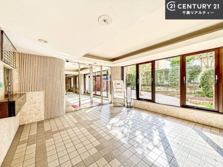 �G���g�����X ��؂Ȃ��q�l�����o�}������G���g�����X�B�z��������ǂ��S�n�̗ǂ���Ԃł��B