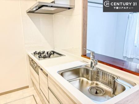 �L�b�`�� ���C�h�ȃV���N�ł��ˁI�������˂ɂ������������₷���Ǝ����y�X�d�l�̃V�X�e���L�b�`���ł��I
�f�U�C�����Ƌ@�\�������˂��L�b�`���Ő�����������܂��ˁI