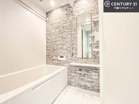 ���� 1���̔�����������Ɩ����Ă���闁���ł��B
�������̑f�G�ȃ����N�[�[�V�����ꏊ�ł��ˁB