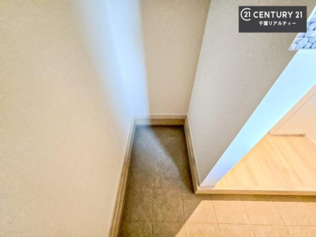 ���[ ���ւɂ́A�y�Ԏ��[�t���I�V���[�Y�C���N���[�N�̖������ʂ������֎��肪��������ƕЕt�������J�����u�ԐS�n�悢��Ԃ����o���邱�Ƃ��ł��܂��I