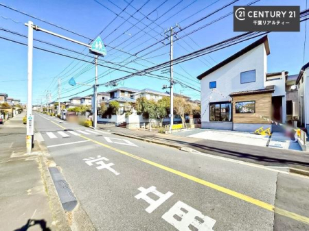 �O�ʓ��H�܂ތ��n�ʐ^ ���ӊ���A���q�l�̂���]�ɍ������������ꏏ�ɂ��ē���v���܂��B�Z��[���A�h�o�C�U�[�ɂ�邲���k������܂��B���Ђ͂��₢���킹�ɑ��Ή����܂��I���҂������܂���I