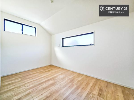 ���r���O�ȊO�̋��� �V���v���Ƀf�U�C������Ă��邽�߁A�Ƌ��I�т܂���I
���C�ɓ���̉Ƌ��u���Ă��낰���Ԃ���邱�Ƃ��ł��܂��B