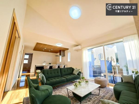 ���r���O �Ƌ��CG�p�[�X�ł��B�S�n�ǂ����r���O�͉Ƒ������R�ƏW�܂�܂��B�Ƒ��c�R�̎��Ԃ����������ł��B���Ƒ��ƁA����w�[���������Ԃ��߂��������ł��ˁB