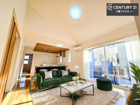 ���r���O �Ƌ��CG�p�[�X�ł��B�S�n�ǂ����r���O�͉Ƒ������R�ƏW�܂�܂��B�Ƒ��c�R�̎��Ԃ����������ł��B���Ƒ��ƁA����w�[���������Ԃ��߂��������ł��ˁB