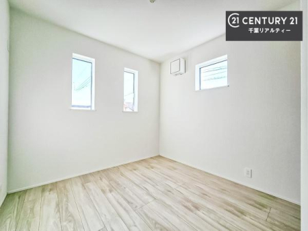 �m�� 2�ʍ̌����m�ۂ������邢�����́A���ʂ����ǂ��A���邭��ϋ��S�n�̗ǂ���ԂƂȂ��Ă���܂��B�����b�N�X���ĉ߂�����S�n�̗ǂ��������ł��I���̖ڊo�߂��X�b�L�����܂��ˁI