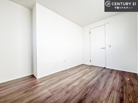 �Q�� �D���������������ޗm���́A���̖ڊo�߂��C�������ǂ������ł��ˁB���������Ԃ��������Ɖ߂������Ƃ��ł��܂��B�D�����F�����̃t���[�����O���ǂ�ȉƋ�ɂ��}�b�`���܂��I