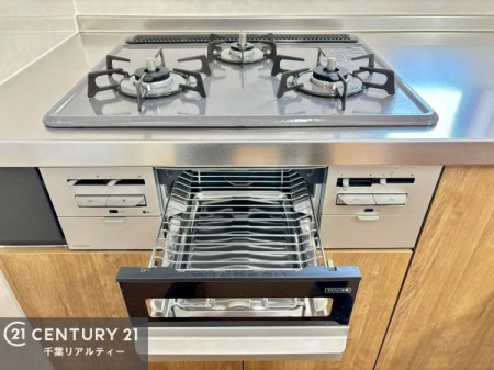 �L�b�`�� �R�����͎O������̂ł������̓����i�s���ł��܂��B
�������O�����t���ł��B�����X�y�[�X���L�X���Ă���׍�Ƃ����₷���I�g�����肪�ǂ��V�X�e���L�b�`���ł��I