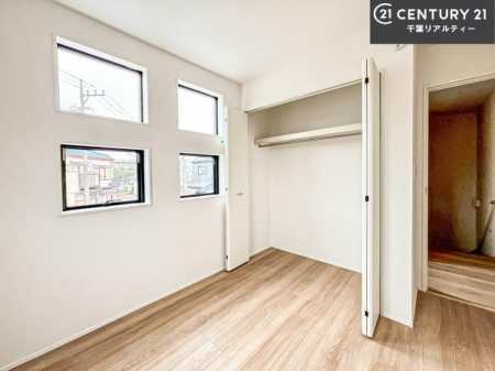 �m�� ���[���������肠��̂ŉƋ�̔z�u�����₷���A���C�t�X�^�C���ɍ��킹����������肪�\�ł��B