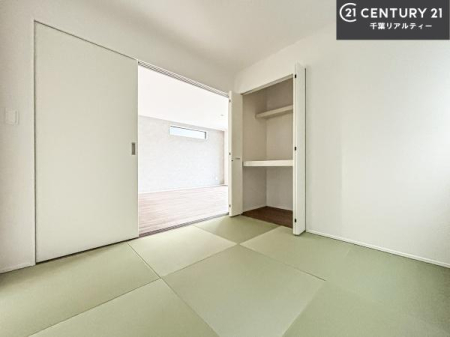 �a�� ���r���O�Ɨאڂ����a���ł��I�Ǝ��̋x�e�X�y�[�X��L�b�Y�X�y�[�X�Ƃ��Ċ��p����̂��悳�����ł��ˁI
�a���̎g�����͖�����I