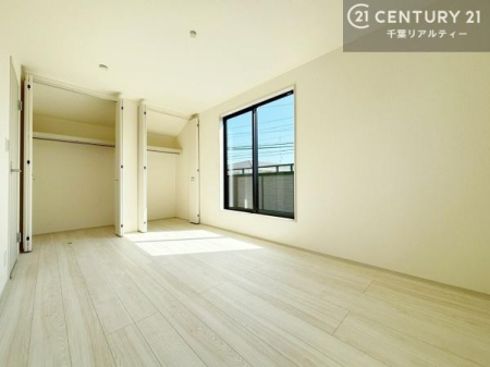 �m�� �V���v���Ƀf�U�C������Ă��邽�߁A�Ƌ��I�т܂���I
���C�ɓ���̉Ƌ��u���Ă��낰���Ԃ���邱�Ƃ��ł��܂��B