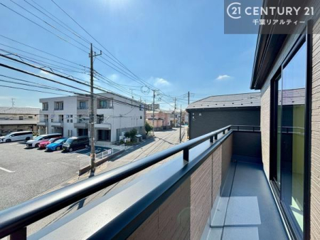 �o���R�j�[ �o���R�j�[���Q��������A�̌��ƕ��ʂ����ǂ��A���󕨂�z�c�������̂ɕ֗��B�������Ƃɉ��K�ȊO�̋�Ԃ��y���߂�̂����͂ł��B