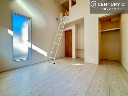 �m�� ���t�g�t���̗m���́A�V��̍��������������J���I�ȋ�ԁB�q�������Ƃ��Ă��҂�����ŁA���[��V�я�Ȃǐ����ɍ��킹�đ��ʂɊ��p�ł��܂��B