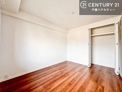 �m�� ���[�X�y�[�X�����Ă��܂��I�������X�b�L�����ڂ��鎖���ł��܂��ˁB
�Ƌ��I�΂Ȃ��V���v���ȃf�U�C���ׁ̈A�Ƌ��I�΂����C�ɓ���̋�ԍ�肪�ł������ł��ˁB
