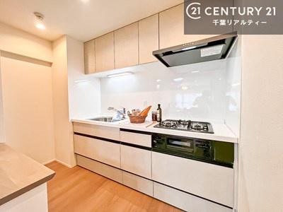 �L�b�`�� �����g���L�b�`�����Y��Ő����Ȃ炨���������̂��y�����Ȃ�܂���ˁB�@�\���ƃf�U�C���������˔������������L�b�`��