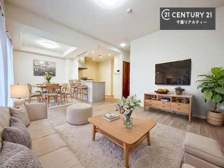 ���r���O �Ƌ��CG�p�[�X�ł��B�S�n�ǂ����r���O�͉Ƒ������R�ƏW�܂�܂��B�Ƒ��c�R�̎��Ԃ����������ł��B���Ƒ��ƁA����w�[���������Ԃ��߂��������ł��ˁB���邭�J���I�ȋ�Ԃł��B