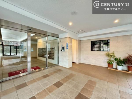 �G���g�����X ��؂Ȃ��q�l�����o�}������G���g�����X�B�L�X���Ă��ĊJ����������܂��ˁI����]�̕����܂Ƃ߂Ă��ē��B
���₢���킹�ɑ��Ή����܂��I���҂������܂���I