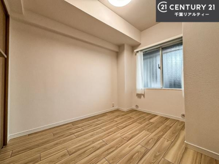 �m�� ���邭���ʂ��̗ǂ������ł��B�u�V���v���v�Ƀf�U�C�����ꂽ�����B���R�x�������̂ŉƋ�⃌�C�A�E�g�ł��D�݂̋�Ԃ�n��グ���܂��B