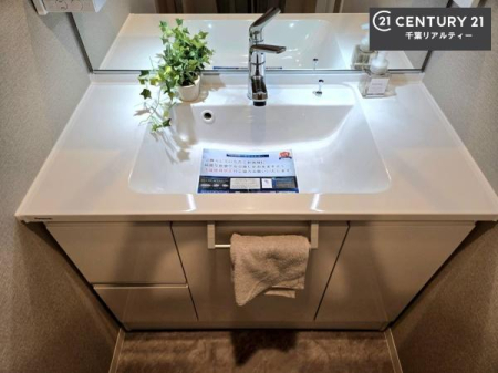 ���ʑ�E���ʏ� �[�����ʑ�{�E���́A�������˂ɂ����̂ł�����ꂪ�y�X�I���������ۂĂ܂��I
�L���C�Ȑ��ʏ��Ŏ��������̃��`�x�[�V�������オ��܂��ˁI