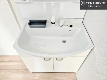 ���ʑ�E���ʏ� �����L�����ʑ�{�E���́A�������˂ɂ����̂ł�����ꂪ�y�X�I���������ۂĂ܂��I
�L���C�Ȑ��ʏ��Ŏ��������̃��`�x�[�V�������オ��܂��ˁI