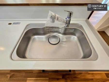 �L�b�`�� ���C�h�ȃV���N�ł��ˁI�������˂ɂ������������₷���Ǝ����y�X�d�l�̃V�X�e���L�b�`���ł��I
�f�U�C�����Ƌ@�\�������˂��L�b�`���Ő�����������܂��ˁI