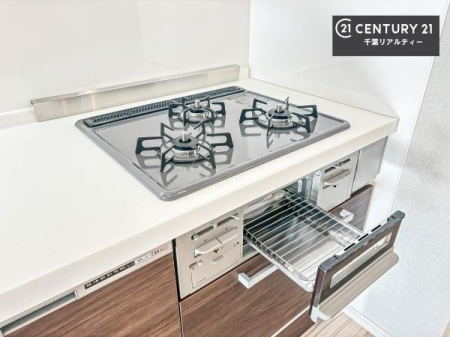 �L�b�`�� �R�����͎O������̂ł������̓����i�s���ł��܂��B
�������O�����t���ł��B�����X�y�[�X���L�X���Ă���׍�Ƃ����₷���I�g�����肪�ǂ��V�X�e���L�b�`���ł��I