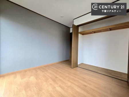 �q������ ���[�X�y�[�X�����Ă��܂��I�������X�b�L�����ڂ��鎖���ł��܂��ˁB
�Ƌ��I�΂Ȃ��V���v���ȃf�U�C���ׁ̈A�Ƌ��I�΂����C�ɓ���̋�ԍ�肪�ł������ł��ˁB