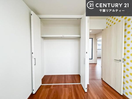 ���[ �����Ղ���[�Z��ԁB�L�b�`���̉��ɂ͎��[�X�y�[�X���������܂��I
�Z��Ԃ���������g�����߂ɂ͕K�{�|�C���g�̎��[�X�y�[�X�ł���ˁB���񌻒n�ł��m�F���������I