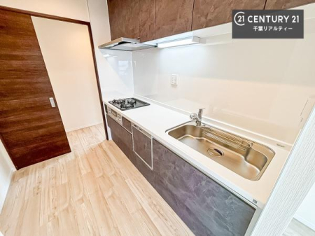 �L�b�`�� �Ǖt�L�b�`���́A�W�����č�ƂɎ��|����܂��I��Ƃ̓������N���N�I
�����̗��������肻���ł��ˁI���[�X�y�[�X���L�x�ŁA�����X�y�[�X���X�b�L���ƕЕt���Ђ�`�����p�ł��܂��I