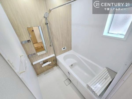 ���� �L�X�o�X�ň���̔������t���b�V���B�����L�΂���̂ŁA�����ɂ��������ƐZ����܂��ˁI�����̃o�X�^�C�����y���݂ɂȂ�܂��B