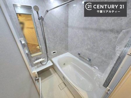 ���� ������Ƃ����������̂���o�X���[���I���K�ȃo�X�^�C��������܂��I
1���̔�����������Ɩ����Ă����f�G�ȃ����N�[�[�V������ԂɂȂ肻���ł��ˁB