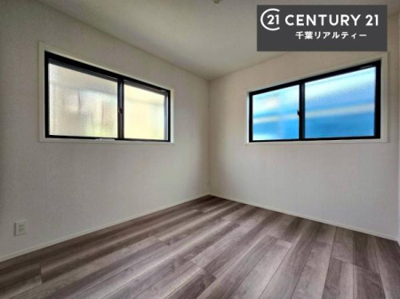 �m�� 2�ʍ̌����m�ۂ������邢�����́A���ʂ����ǂ��A���邭��ϋ��S�n�̗ǂ���ԂƂȂ��Ă���܂��B�����b�N�X���ĉ߂�����S�n�̗ǂ��������ł��I���̖ڊo�߂��X�b�L�����܂��ˁI