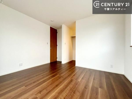 �Q�� ���[�͂̂���m���ł��B����������������L�X�Ǝg���ċC�������ǂ��ł��I
�L���C�Ȗ��邢�������ŉ߂����̂́A�X�ɂ̂�т�������ł��܂��ˁI