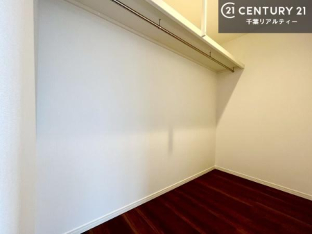 ���[ �E�H�[�N�C���N���[�[�b�g�t���ł��B��������̂��m���Ȃǂ����[���Ă��������ł��ˁI���ɂ���@�������ȂǋG�ߕ��̑傫�ȉƓd�����[�ł��܂��B