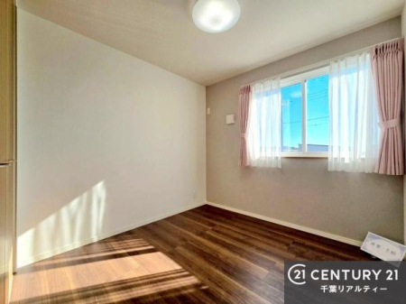 �q������ �V���v���Ƀf�U�C������Ă��邽�߁A�Ƌ��I�т܂���I
���C�ɓ���̉Ƌ��u���Ă��낰���Ԃ���邱�Ƃ��ł��܂��B