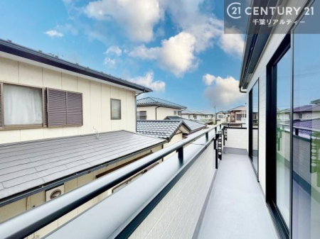 �Z�˂���̒��]�ʐ^ ���[���⎑���̂����k�����������Ă���܂��I���Ў��іL�x�Ȑ�t���A���e�B�[�ցI