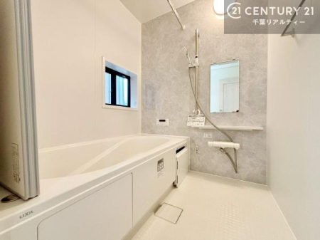 ���� �������������l�̕��͋C�̃o�X���[���́A�����o�Ă��ăo�X�^�C�����[���I
���d���撣���Ă��邲�J���ɂ��D�݂̓����̓����܂����āA�y����ł݂Ă͂������ł��傤���H