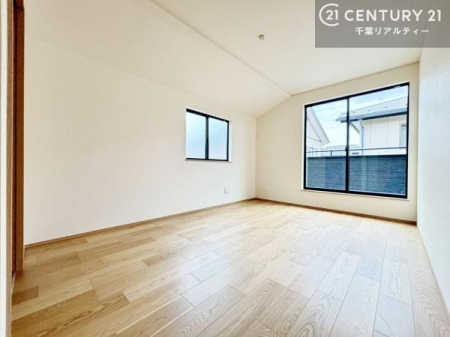 �m�� 2�ʍ̌����m�ۂ������邢�����́A���ʂ����ǂ��A���邭��ϋ��S�n�̗ǂ���ԂƂȂ��Ă���܂��B�����b�N�X���ĉ߂�����S�n�̗ǂ��������ł��I���̖ڊo�߂��X�b�L�����܂��ˁI